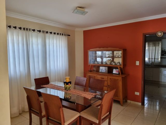Sobrado 3 quartos e 5 banheiros, à venda, no bairro Jardim Santa Rita em Fernandópolis