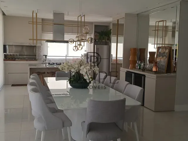 Sobrado com 700m² 4 quartos e 4 banheiros, à venda, no bairro Remanso em Xangri-Lá