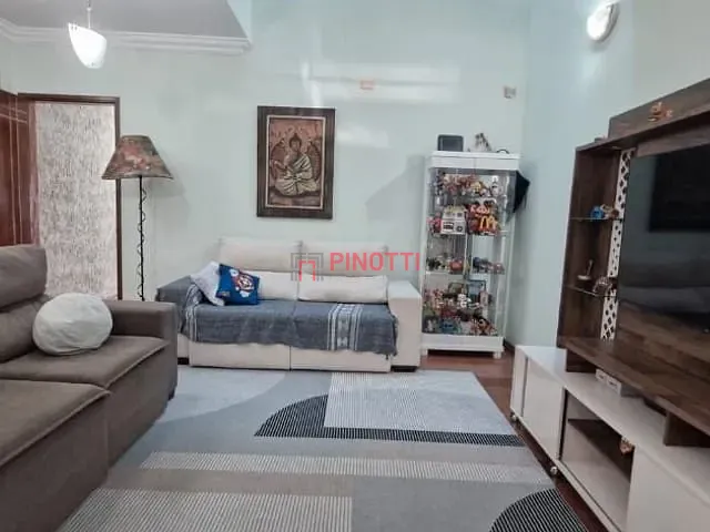 Sobrado com 200m² 3 quartos e 6 banheiros, à venda, no bairro Nova Petrópolis em São Bernardo do Campo