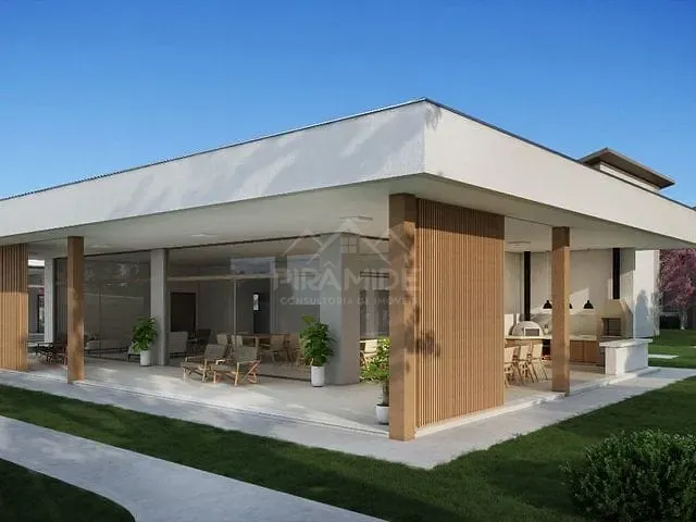 Sobrado com 138m² 3 quartos e 2 banheiros, à venda, no bairro Parque Primavera em Poços de Caldas