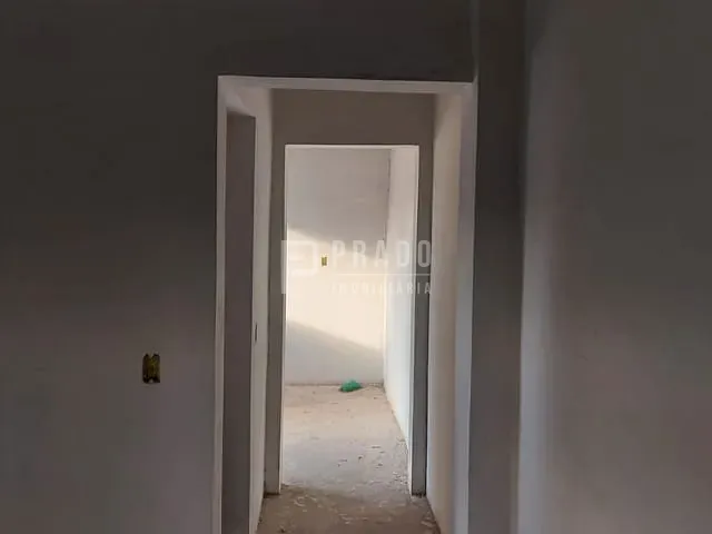 Sobrado com 300m² 3 quartos e 2 banheiros, à venda, no bairro Areal em Pelotas