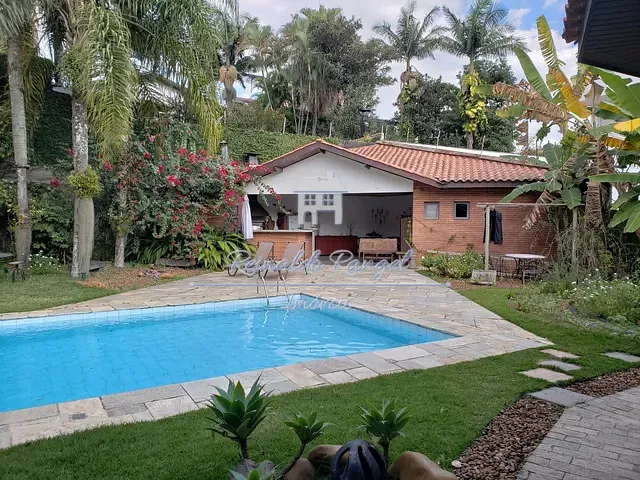 Sobrado com 810m² 4 quartos e 6 banheiros, à venda, no bairro Jardim Marajoara em São Paulo