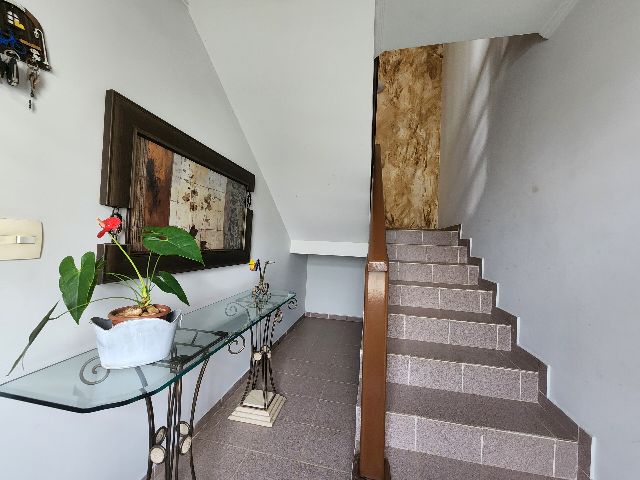 Casa com 450m² 3 quartos e 5 banheiros, à venda, no bairro Villaggio Capríccio em Louveira