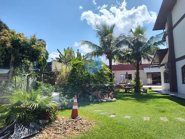 Casa 4 quartos e 4 banheiros, à venda, no bairro Centro em Camboriú