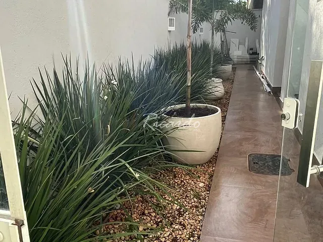 Sobrado com 420m² 4 quartos e 6 banheiros, à venda, no bairro Residencial Granville em Goiânia
