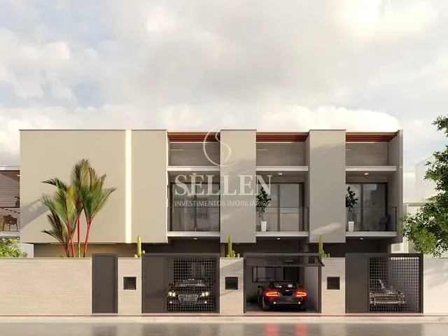 Sobrado 3 quartos e 4 banheiros, à venda, no bairro Santa Regina em Camboriú