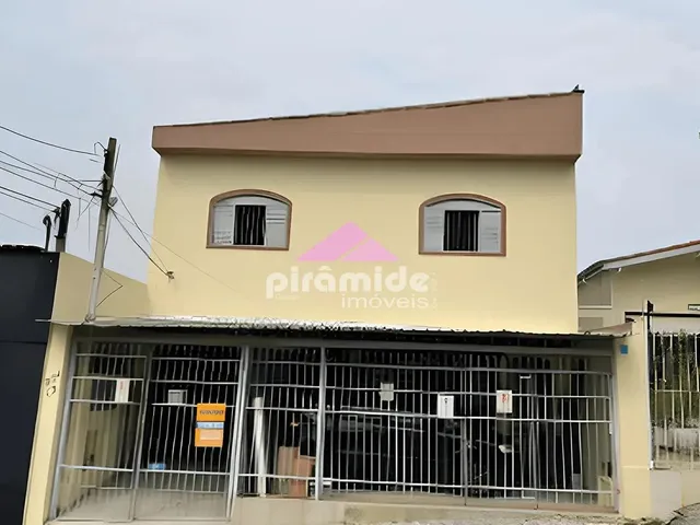 Sobrado com 250m² 6 quartos e 4 banheiros, à venda, no bairro Jardim Bela Vista em São José Dos Campos