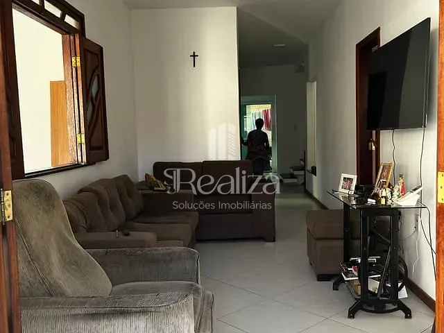 Sobrado com 35333m² 5 quartos e 4 banheiros, à venda, no bairro Hernani Sá em Ilhéus