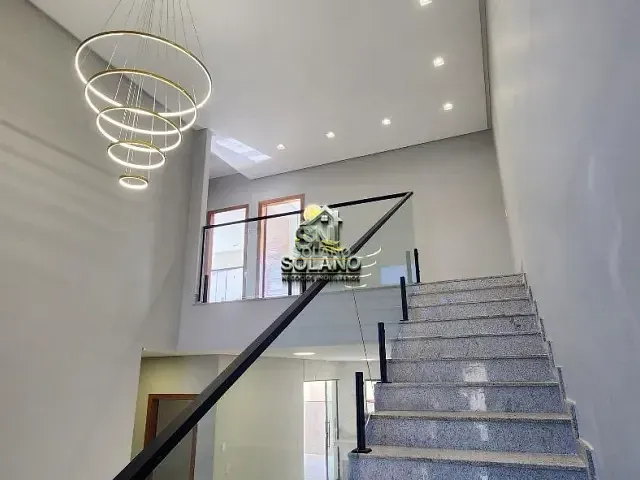 Sobrado com 230m² 4 quartos e 5 banheiros, à venda, no bairro Parque Anhanguera em Goiânia