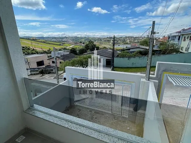 Sobrado com 99m² 3 quartos e 2 banheiros, à venda, no bairro Oficinas em Ponta Grossa