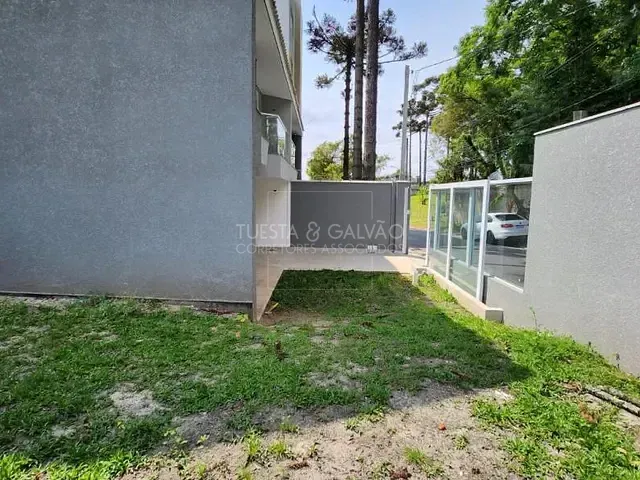 Sobrado com 142m² 3 quartos e 3 banheiros, à venda, no bairro Bacacheri em Curitiba