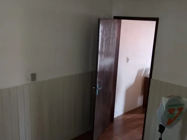 Sobrado com 210m² 4 quartos e 2 banheiros, à venda, no bairro Fragata em Pelotas