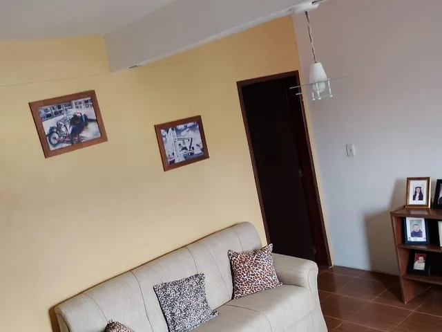 Sobrado com 210m² 4 quartos e 2 banheiros, à venda, no bairro Fragata em Pelotas