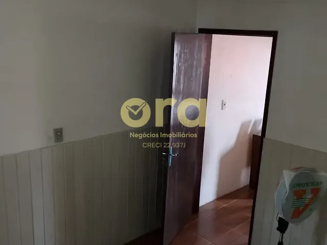 Sobrado com 210m² 4 quartos e 2 banheiros, à venda, no bairro Fragata em Pelotas