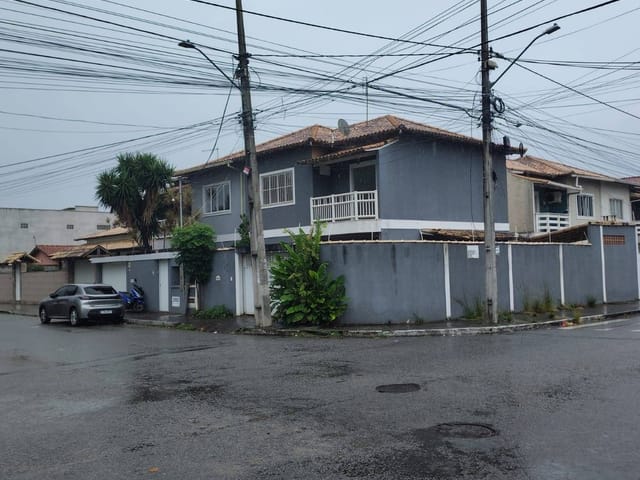 Casa com 216m², à venda, no bairro Jardim Mariléa em Rio das Ostras
