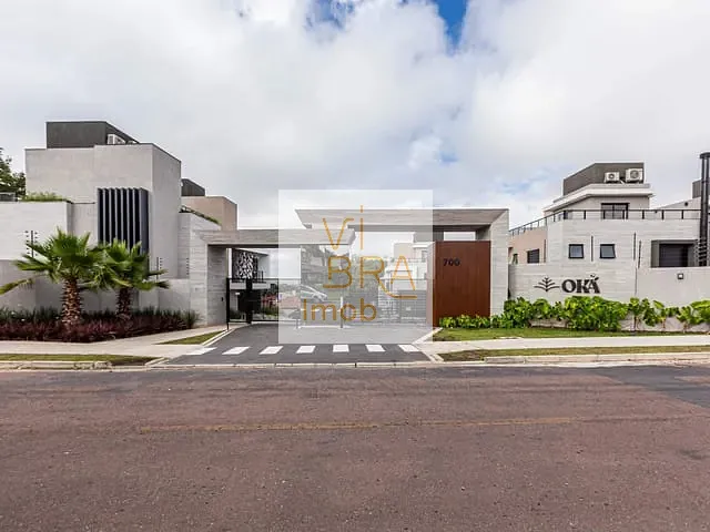 Sobrado com 252m² 3 quartos e 4 banheiros, à venda, no bairro Santa Felicidade em Curitiba
