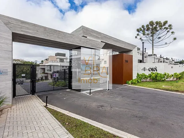 Sobrado com 252m² 3 quartos e 4 banheiros, à venda, no bairro Santa Felicidade em Curitiba