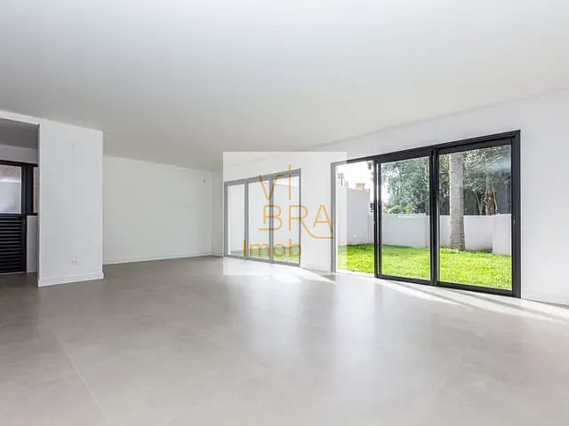 Sobrado com 252m² 3 quartos e 4 banheiros, à venda, no bairro Santa Felicidade em Curitiba