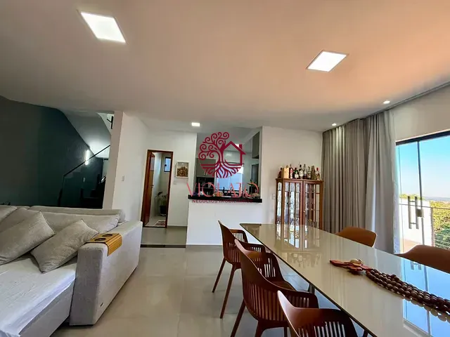 Sobrado com 360m² 3 quartos e 3 banheiros, à venda ou para alugar, no bairro Por do Sol em Lagoa Santa