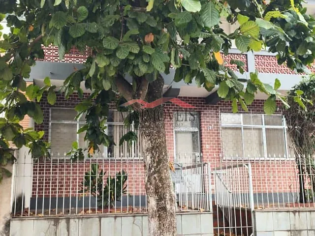 Sobrado 3 quartos e 3 banheiros, à venda, no bairro Eucaliptal em Volta Redonda