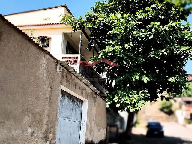 Sobrado 3 quartos e 3 banheiros, à venda, no bairro Eucaliptal em Volta Redonda