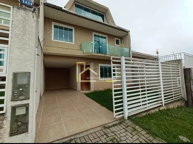Sobrado com 120m² 3 quartos e 3 banheiros, para alugar, no bairro Boqueirão em Curitiba