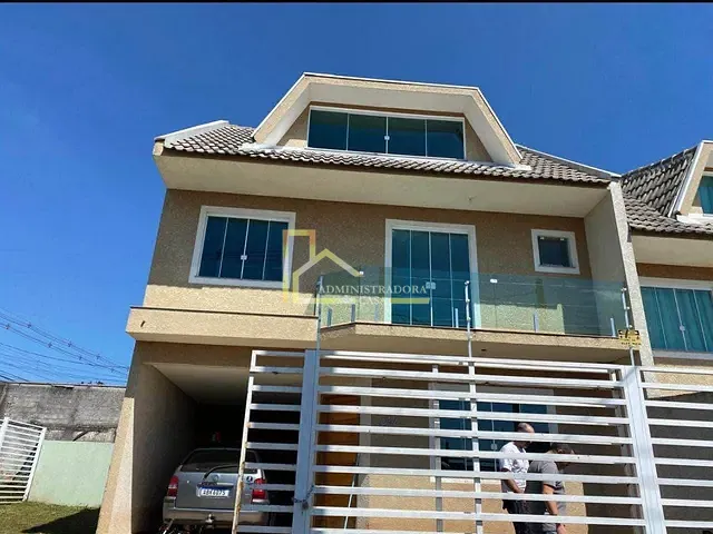 Sobrado com 120m² 3 quartos e 3 banheiros, para alugar, no bairro Boqueirão em Curitiba