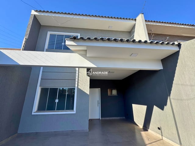 Sobrado com 122m² 3 quartos e 2 banheiros, à venda, no bairro Vila Vitoria Regia em Apucarana