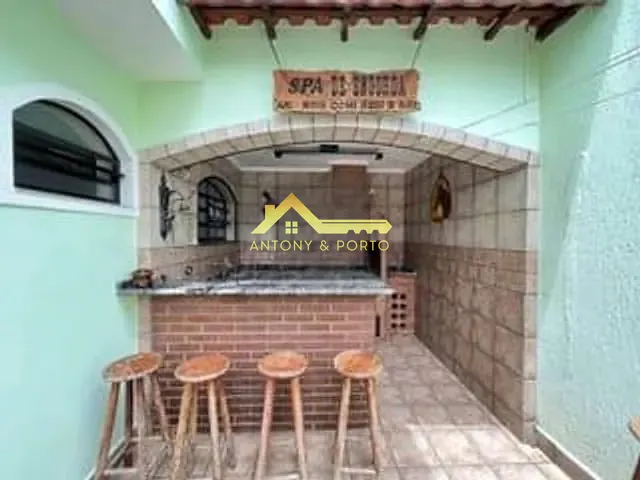 Sobrado com 331m² 3 quartos e 4 banheiros, à venda, no bairro Vila Galvão em Guarulhos
