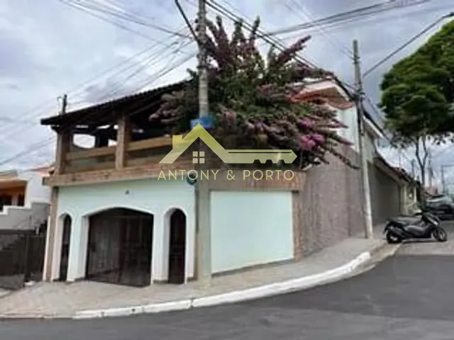 Sobrado com 331m² 3 quartos e 4 banheiros, à venda, no bairro Vila Galvão em Guarulhos