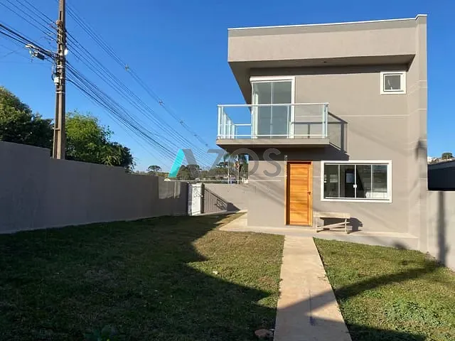 Sobrado 3 quartos e 2 banheiros, à venda, no bairro Guaraituba em Colombo