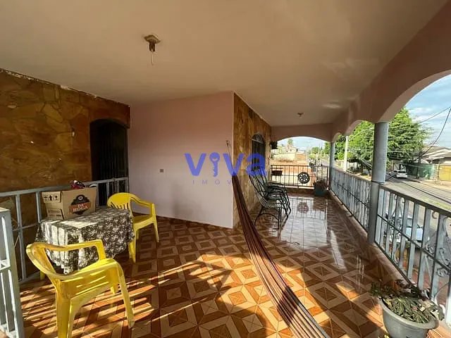 Sobrado com 360m² 4 quartos e 3 banheiros, à venda, no bairro Parque Flamboyant em Aparecida de Goiânia