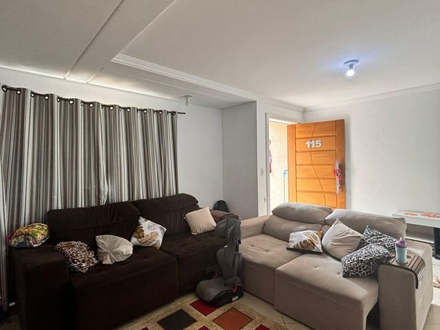 Sobrado com 147m² 3 quartos e 4 banheiros, à venda, no bairro Oficinas em Ponta Grossa