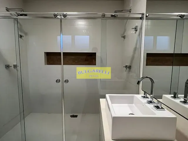 Sobrado com 413m² 4 quartos e 6 banheiros, à venda, no bairro Engordadouro em Jundiaí