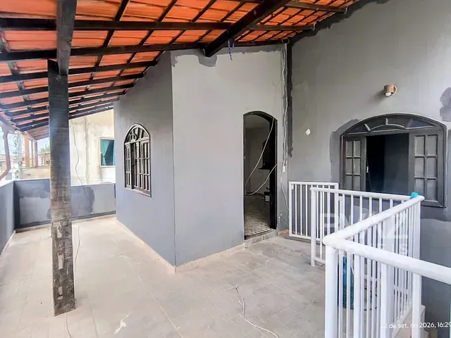 Sobrado com 60m² 2 quartos e 1 banheiro, para alugar, no bairro Jardim Caiçara em Cabo Frio