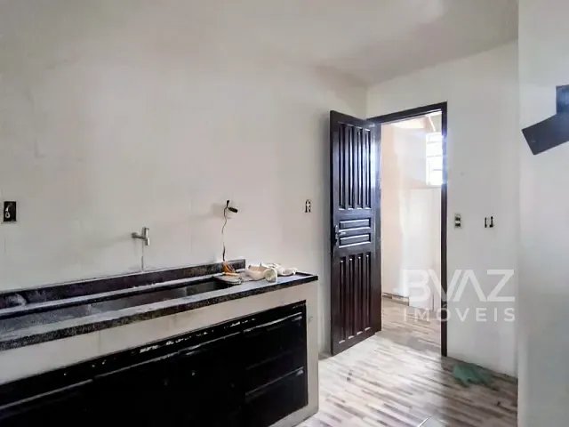 Sobrado com 60m² 2 quartos e 1 banheiro, para alugar, no bairro Jardim Caiçara em Cabo Frio