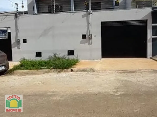 Sobrado com 150m² 3 quartos e 2 banheiros, à venda, no bairro Residencial Cerejeiras em Anápolis