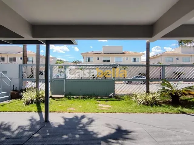 Sobrado com 452m², para alugar, no bairro Setor Castelo Branco em Goiânia