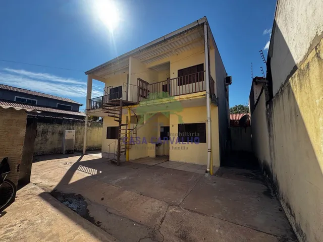 Casa 2 quartos e 1 banheiro, à venda, no bairro Universitário em Corumbá