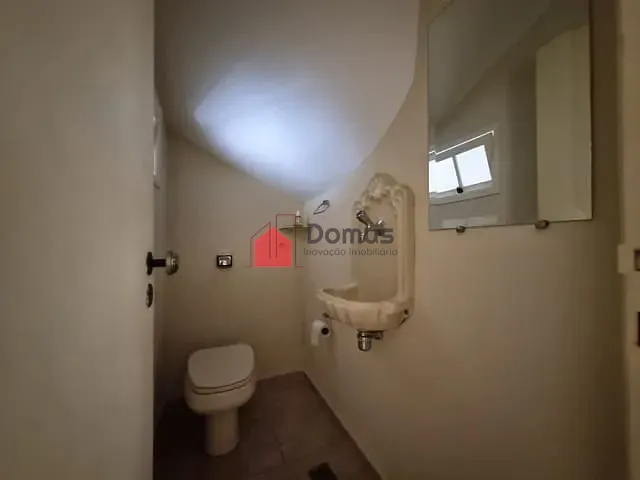 Sobrado com 134m² 3 quartos e 3 banheiros, à venda, no bairro Vila Bourghese em Pindamonhangaba