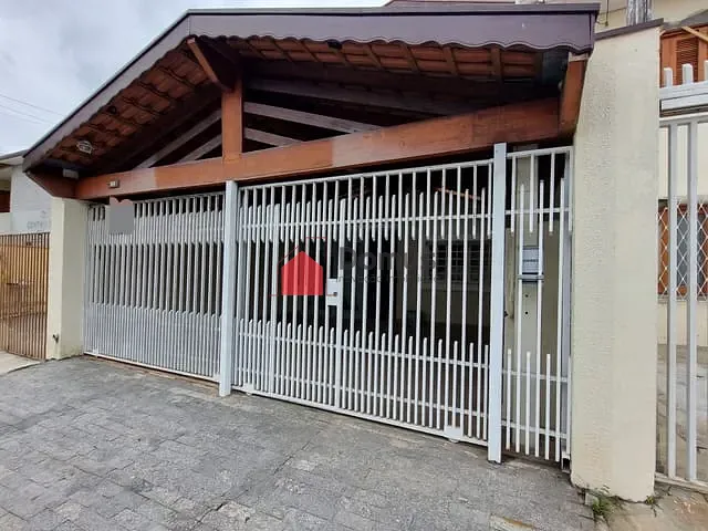 Sobrado com 134m² 3 quartos e 3 banheiros, à venda, no bairro Vila Bourghese em Pindamonhangaba