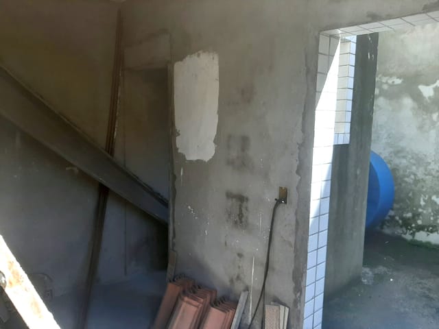 Sobrado com 124m² 5 quartos e 5 banheiros, à venda, no bairro Vila Valença em São Vicente
