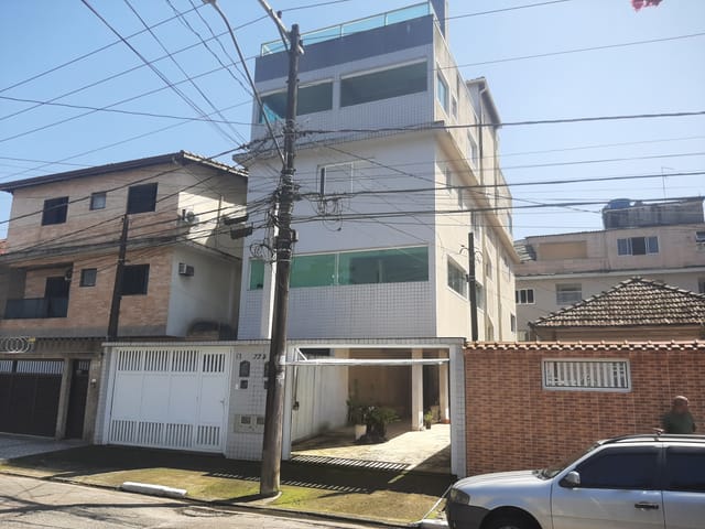 Sobrado com 124m² 5 quartos e 5 banheiros, à venda, no bairro Vila Valença em São Vicente