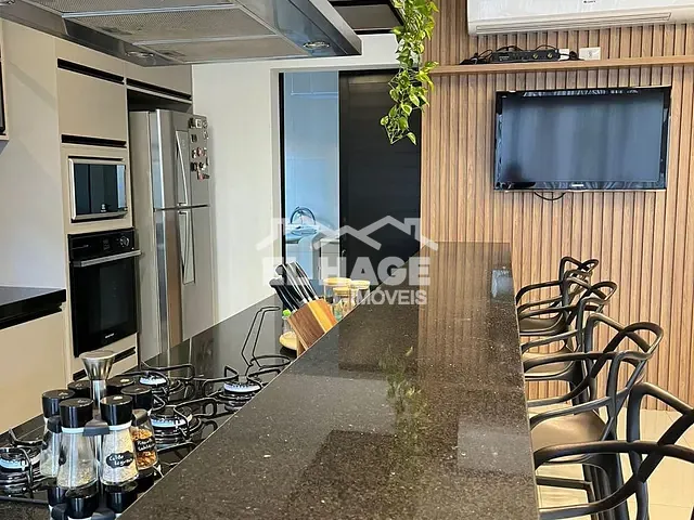 Sobrado com 250m² 3 quartos e 4 banheiros, à venda, no bairro Loteamento Salvador Costa Marques em Cuiabá