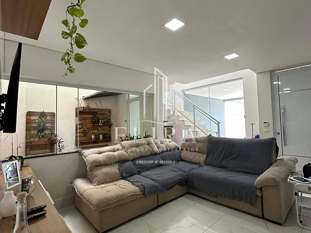 Sobrado com 250m² 3 quartos e 5 banheiros, à venda, no bairro Terras de Santa Bárbara em Santa Bárbara D'Oeste