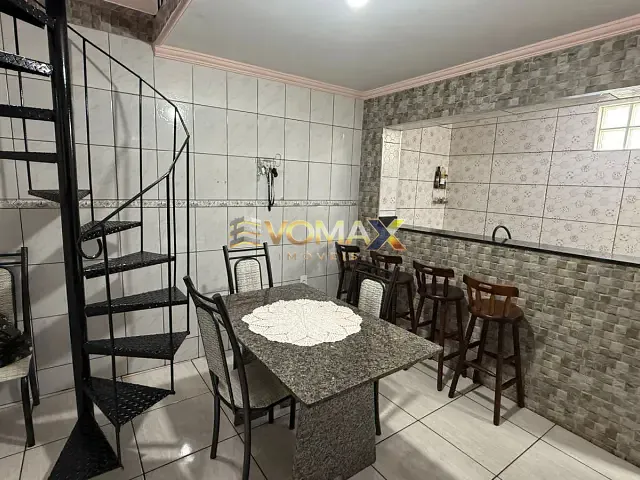 Sobrado 2 quartos e 2 banheiros, à venda, no bairro Vila Piedade em Itapetininga