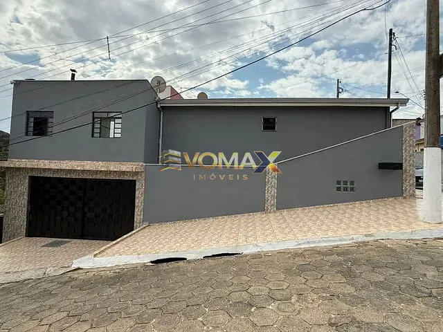 Sobrado 2 quartos e 2 banheiros, à venda, no bairro Vila Piedade em Itapetininga