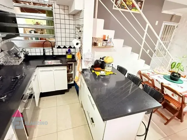 Sobrado com 177m² 3 quartos e 3 banheiros, à venda, no bairro Jardim Leônidas Moreira em São Paulo