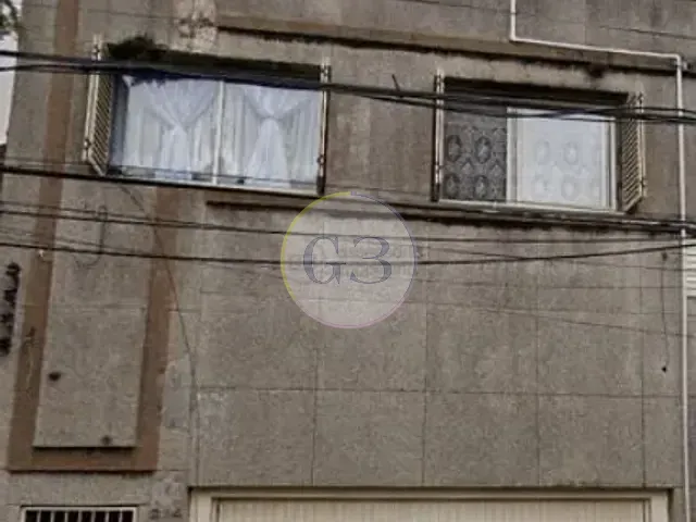 Sobrado 2 quartos e 2 banheiros, à venda, no bairro Centro em Rio Grande