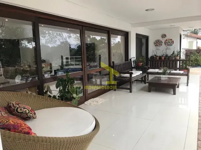 Sobrado com 1000m² 4 quartos e 6 banheiros, à venda, no bairro Jardim do Golf I em Jandira